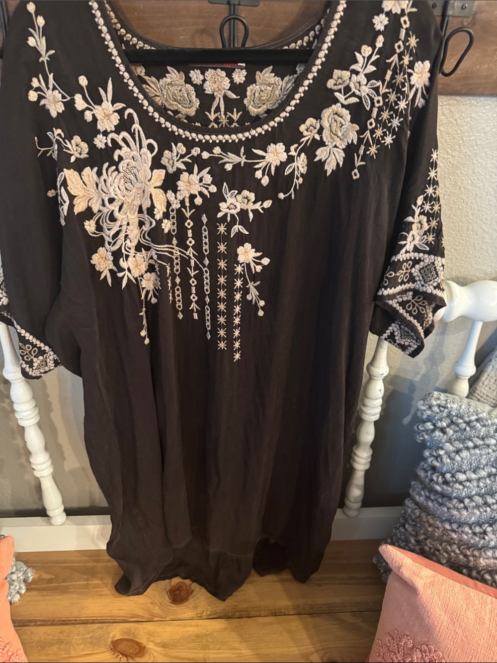 Johnny Was Brown Tunic with Cream Floral Embroidery EXCELLENT CONDITION